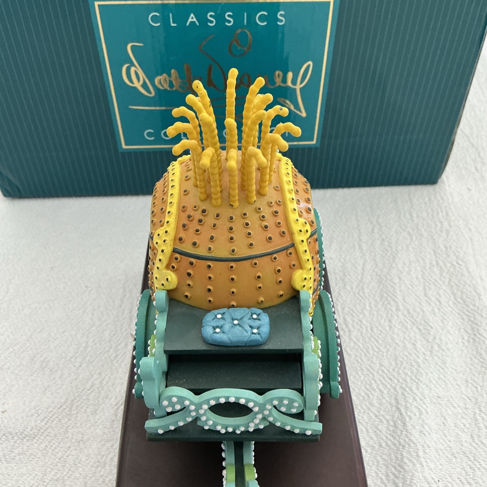 WDCC Disneyland Main Street Electrical Parade Cinderella’s Coach w/Lightbulb