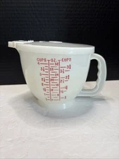 Vintage Tupperware 1288 Mix-n-Store 4 Cup Measuring Cup White Pour Spout W/Lid