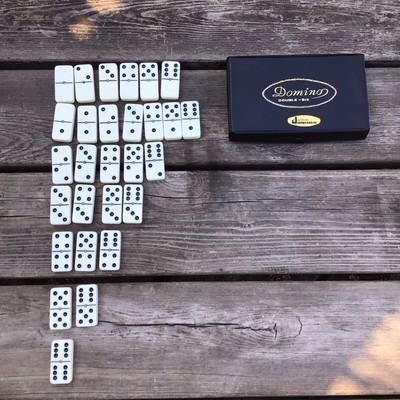 Vintage John Jaques Dominos Dominos Doppelsechs 28 Fliesen Set in Vinylhülle