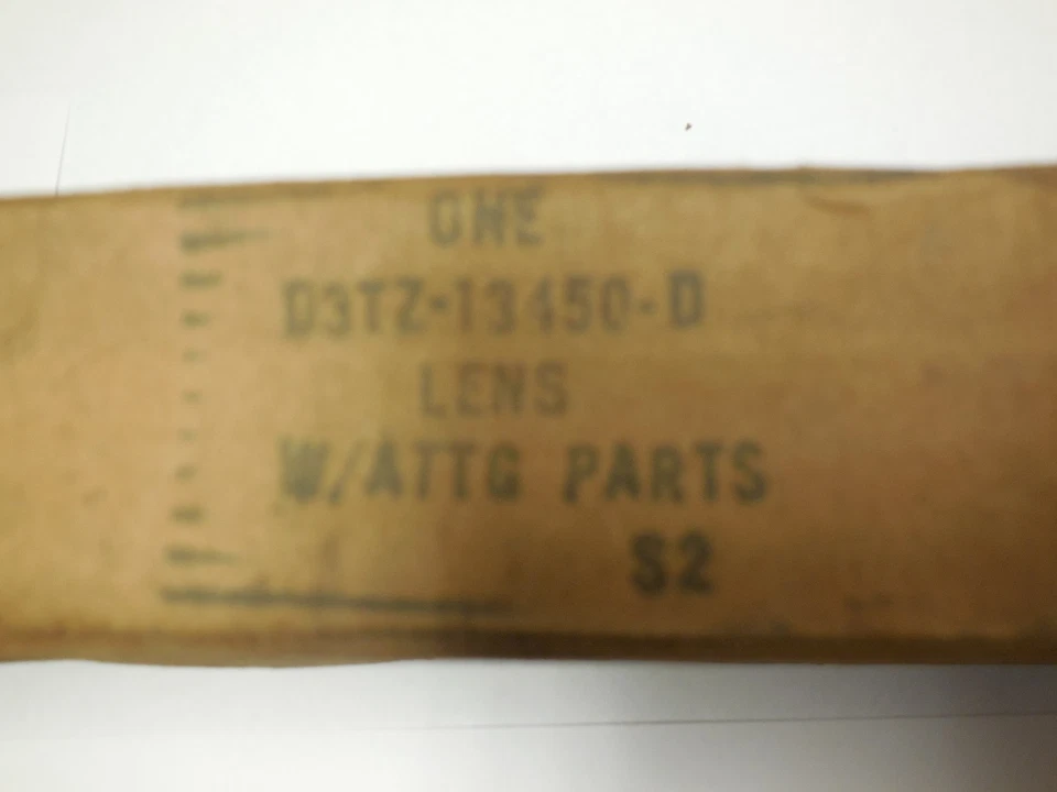 NOS 1973 1974 FORD F100 F250 F350 LUZ TRASERA LENTE LH Foto 3 de 3