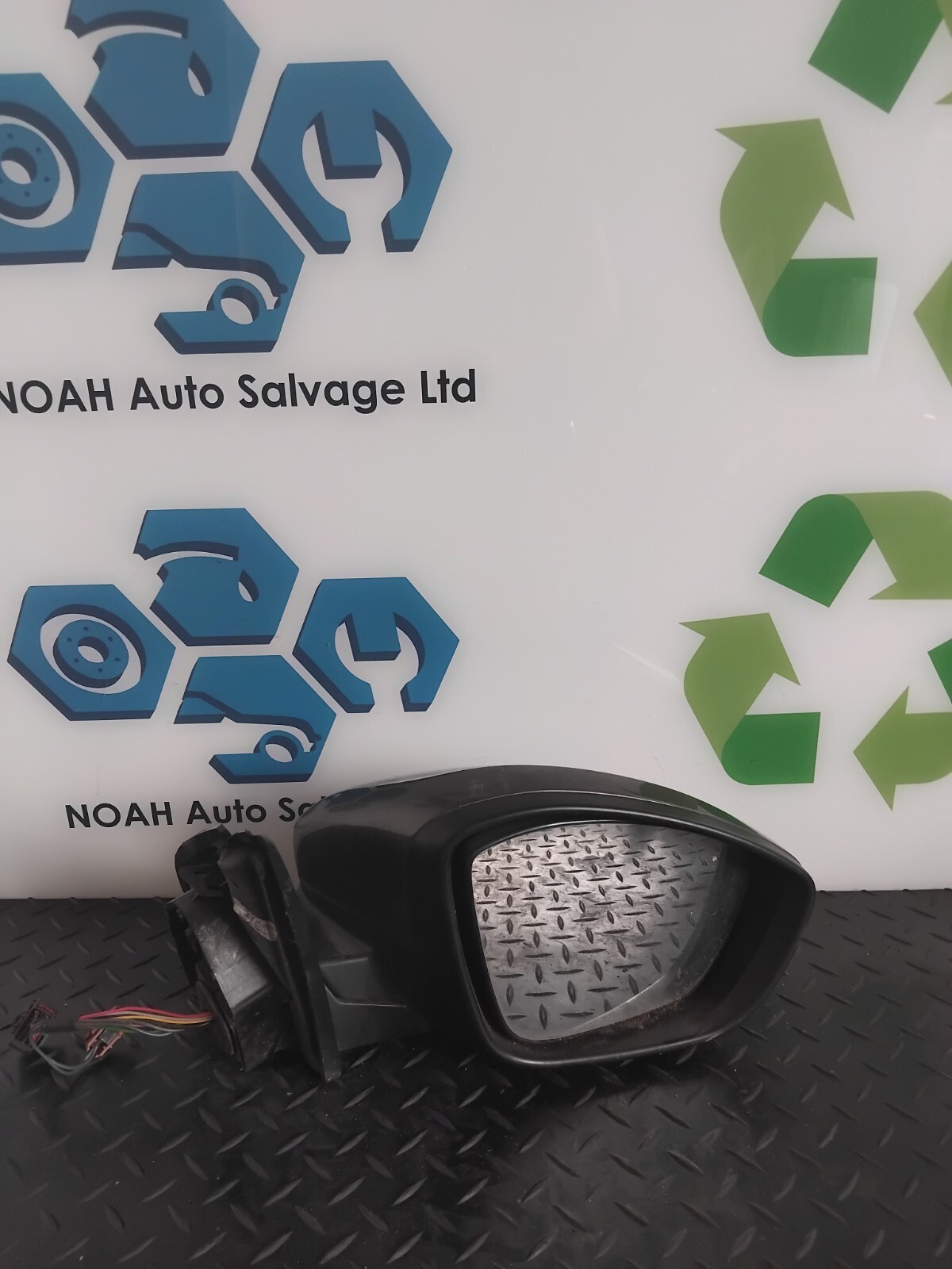 Peugeot 308 Driver Side Wing Mirror 98088639XT. | eBay