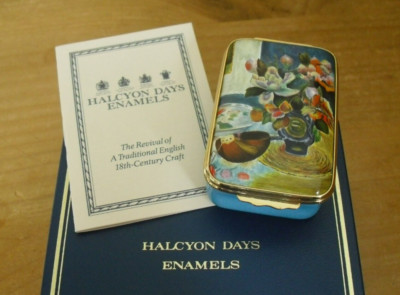 Boxed Ltd Ed Halcyon Days ''Mandoline and Flowers'' - Gauguin Emaille Box - 2 1/2''