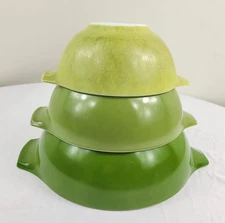 Pyrex Verde Vintage Nesting Mixing Serving Bowls Green Set Of 3 #442 #443 #444