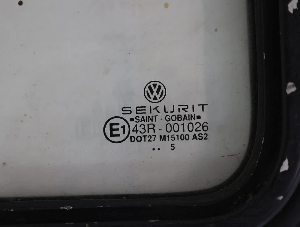 Scheibe VW T4 Kasten 701847601 09-1995 - Bild 2 von 3