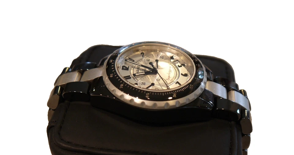 Chanel J12 Superleggera H1624 chronograph Date Automatic Mens Watch - Image 3 of 4