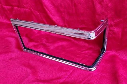 1990 91 92 CADILLAC FLEETWOOD BROUGHAM RWD DRIVER SIDE LH HEADLIGHT BEZEL TRIM - Picture 7 of 13