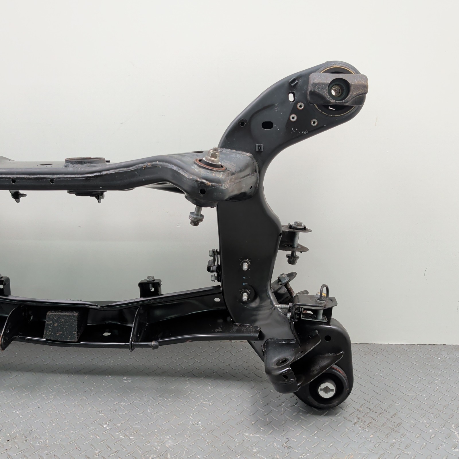 Maserati Ghibli 2014-2022 Rear Right Suspension cross member