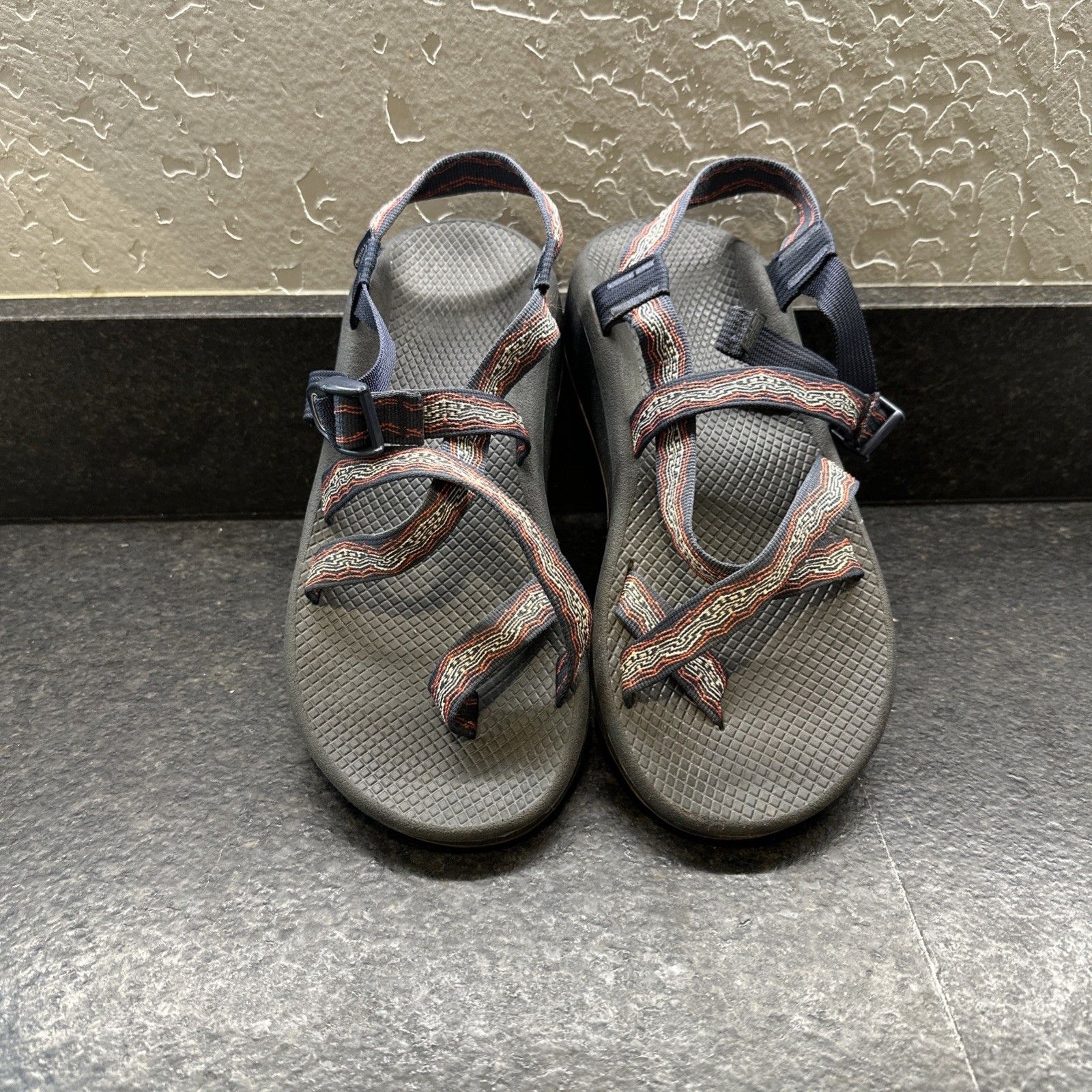 Chaco Cloud Toe Loop Arch Support Sandals Red Whi… - image 1