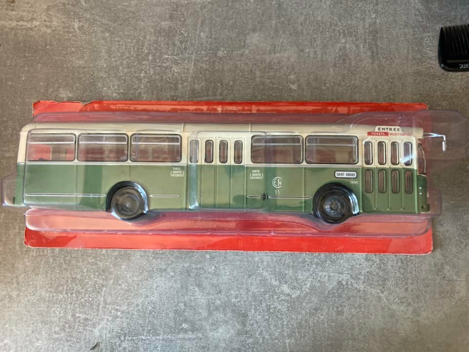 AUTOBUS / AUTOCARS DU MONDE N°7 ECHELLE 1/43