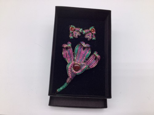 Heidi Daus "CAPTIVATING CALLA LILY" Large Pin & Clip Earrings - Picture 3 of 4