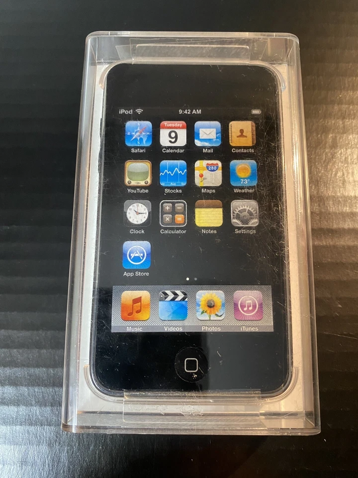 apple ipod touch Black& chrome 2nd Generation 16GB Bundle with/ case (rare) - Image 4 of 4
