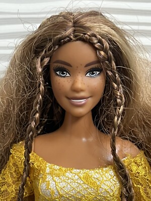 Barbie Fashionistas #85 Glam Boho Style Curvy Doll