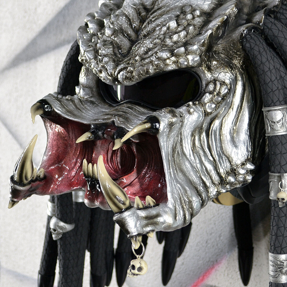 Predator motorcycle helmet special edition. DOT&ECE Predator motorcycle helmet special edition. DOT&ECE