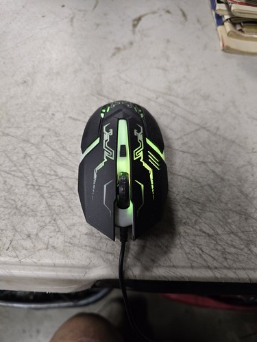 LVLUP Pro Gaming Mouse w/DPI Switch & RGB LU737 - Picture 5 of 11
