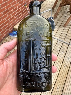 GREEN WARNERS SAFE CURE Very Good Condition