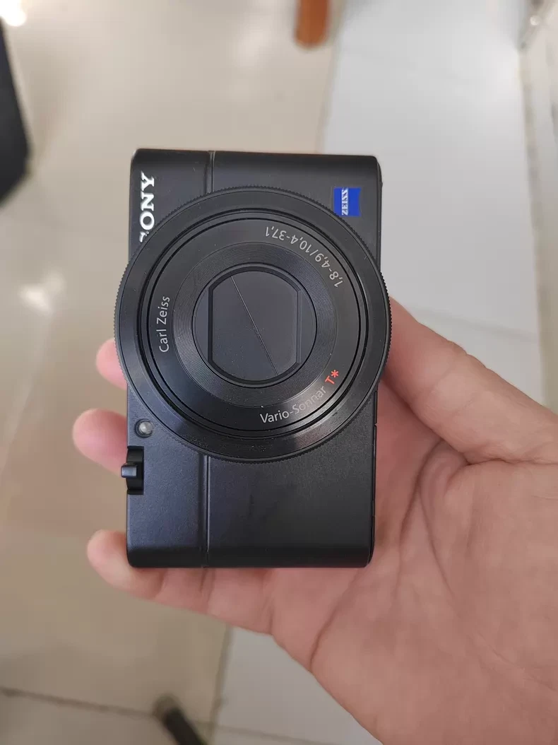 Sony DSC-RX100 20-29.9MP Digital Cameras for Sale | Shop New
