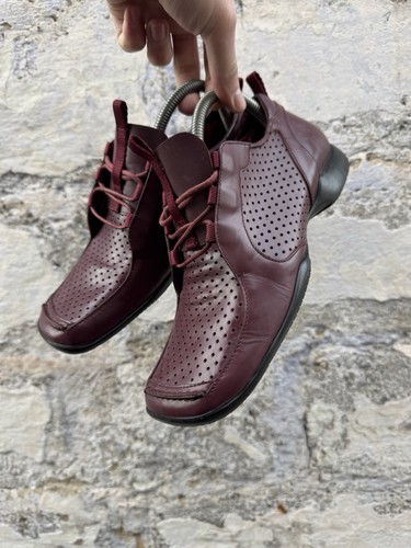 Vintage Prada Perforated Leather Shoes Size 37 Made in Italy - Picture 4 of 17