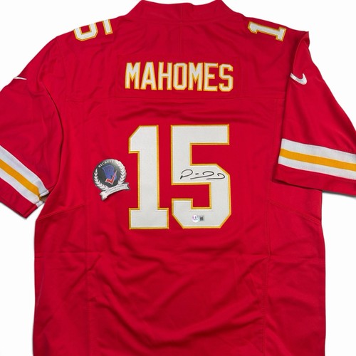 Patrick Mahomes Signed Autographed Jersey Beckett BAS COA Chiefs #15