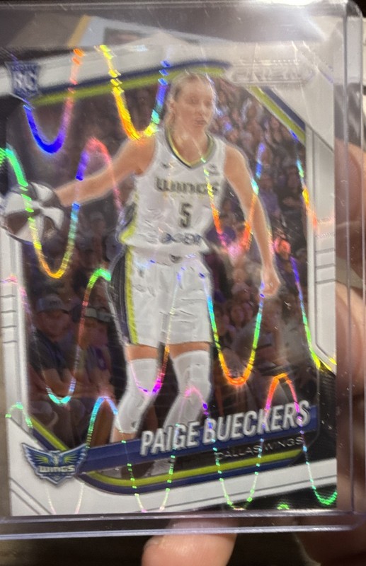 2025 Panini Prizm WNBA - Paige Bueckers #5 White Seismic Prizm (RC)