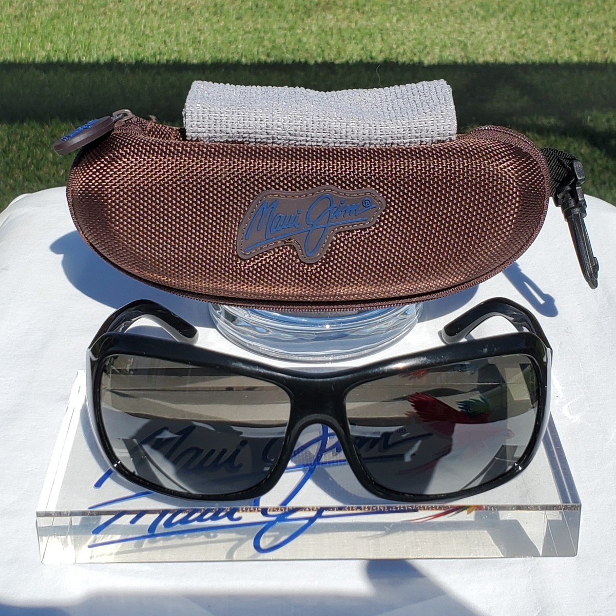 Maui Jim  display picture 1