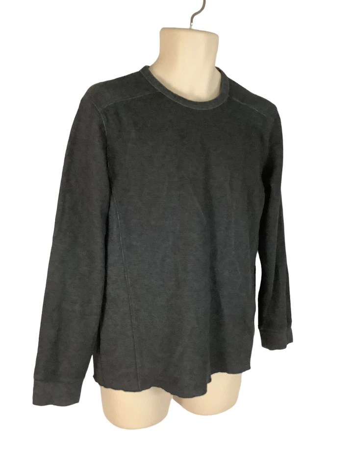 Apartamento Hombre Manga Larga 9 Talla L Grande Gris Carbón Cuello Redondo Usado en Excelente Condición Foto 3 de 4