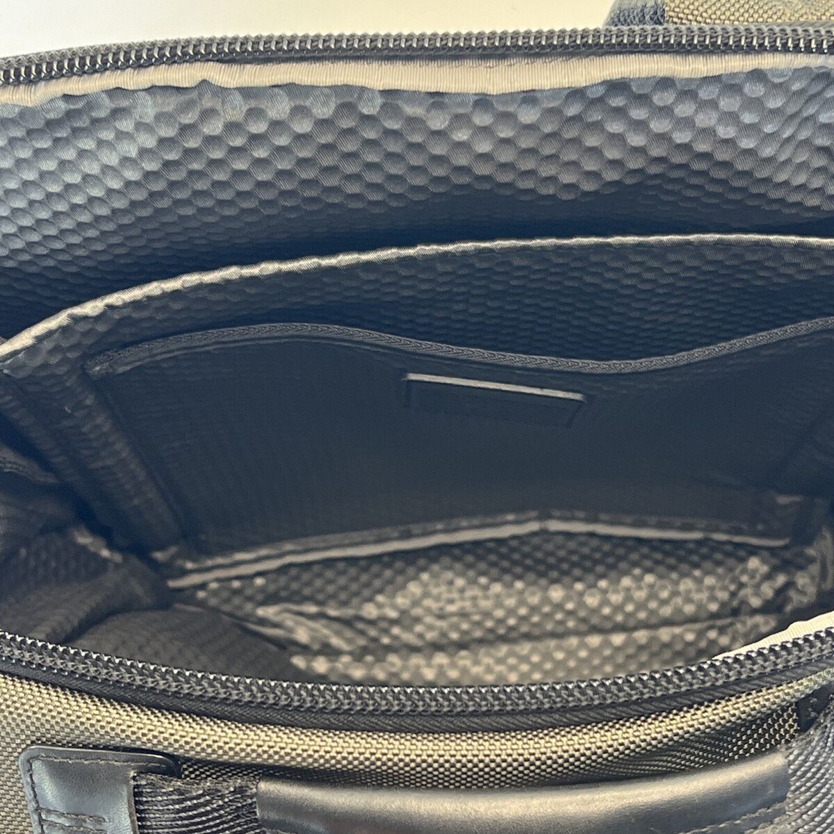 TUMI Alpha Bravo Davis Backpack Black/Green - 2226821WD2E TUMI Alpha Bravo Davis Backpack Black/Green - 2226821WD2E