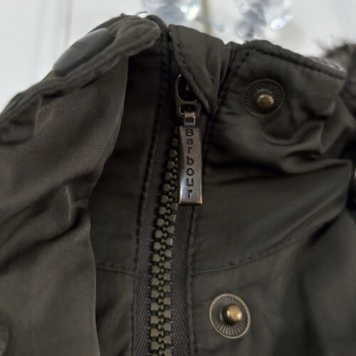 Barbour Utility Parka Mac Jacke Gr. UK 12 Kapuze grün Damen wasserdicht gebraucht - Bild 11 von 15
