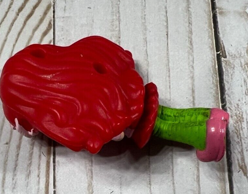 McDonalds Happy Meal Toy 2010 Strawberry Shortcake and Blueberry Figures Doll 3" - Picture 3 of 6