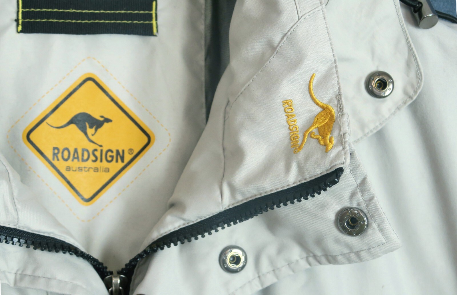 Roadsign Australia Beige Softshell Mid Length Men… - image 3