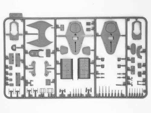 Grosser Kurfurst WWI German battleship ICM S002 Plastic model ships kit 1:350 - Picture 5 of 18