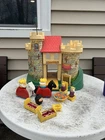 Vintage 1974 Fisher Price Little People Play Family Castle #993