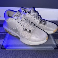 Nike LeBron Witness 8 Mens Gray Low Top Lace-...