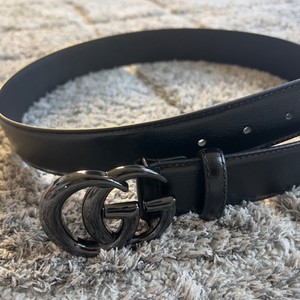 Gucci Belt Size 95 $300 Skinny Unisex Gucci Belt Black Leather 1 Inch Size 95/38 For  main image 3