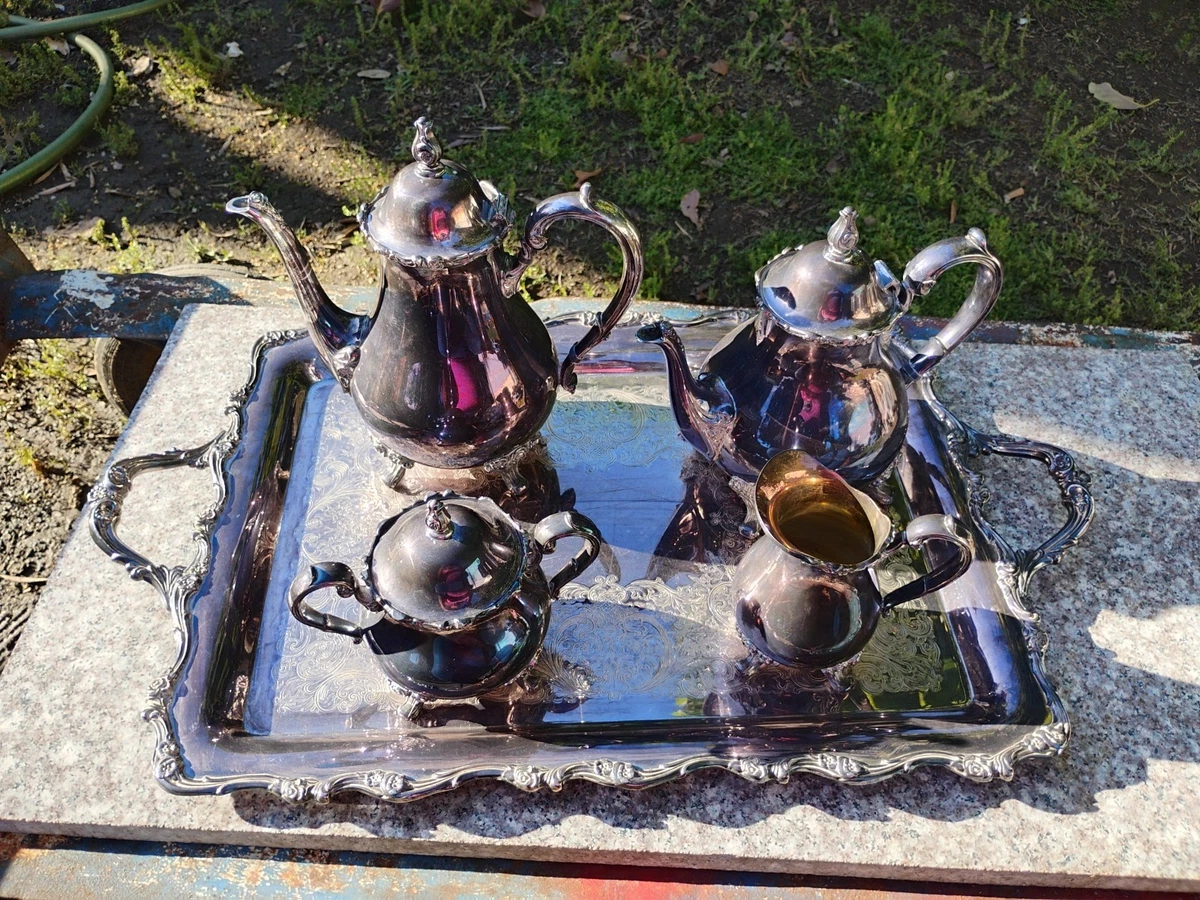 【Wilcox】 コーヒーセット 3点【シルバープレート】 Webster Wilcox In Antique Us Silver-Plated Teapots, Coffee Pots