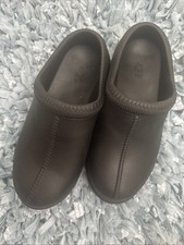 Uggs, Tasman, black slip on clog unisex size 8