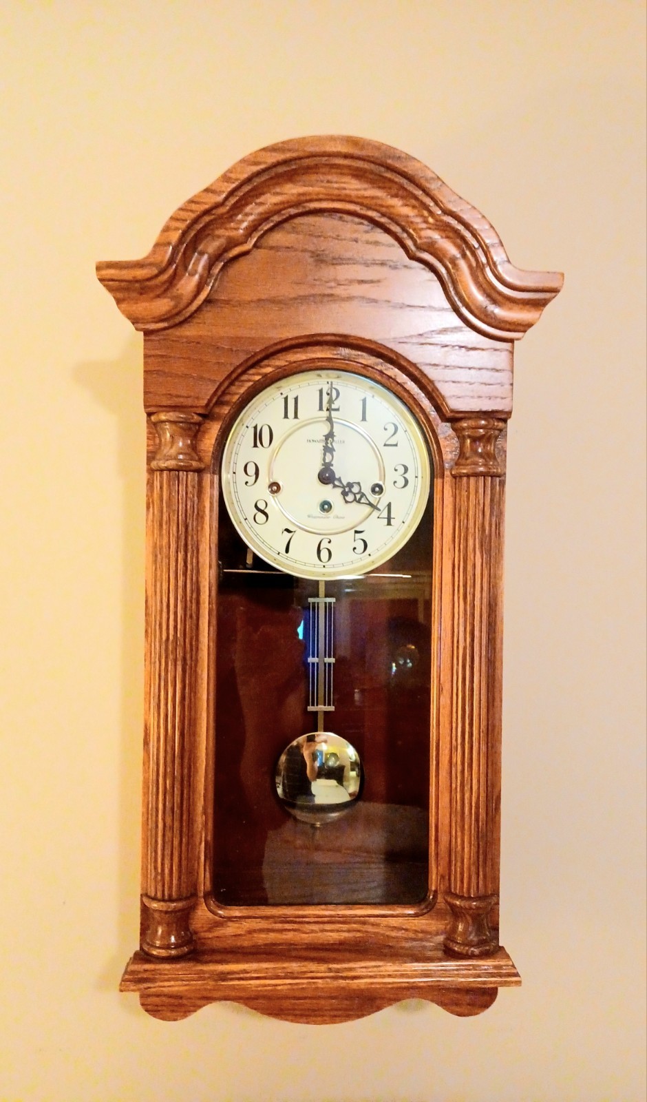 Howard Miller Westminster Chime Wall Clock 620 Howard Miller Westminster Chime Wall Clock 620 232 WORKS! EXC COND! image