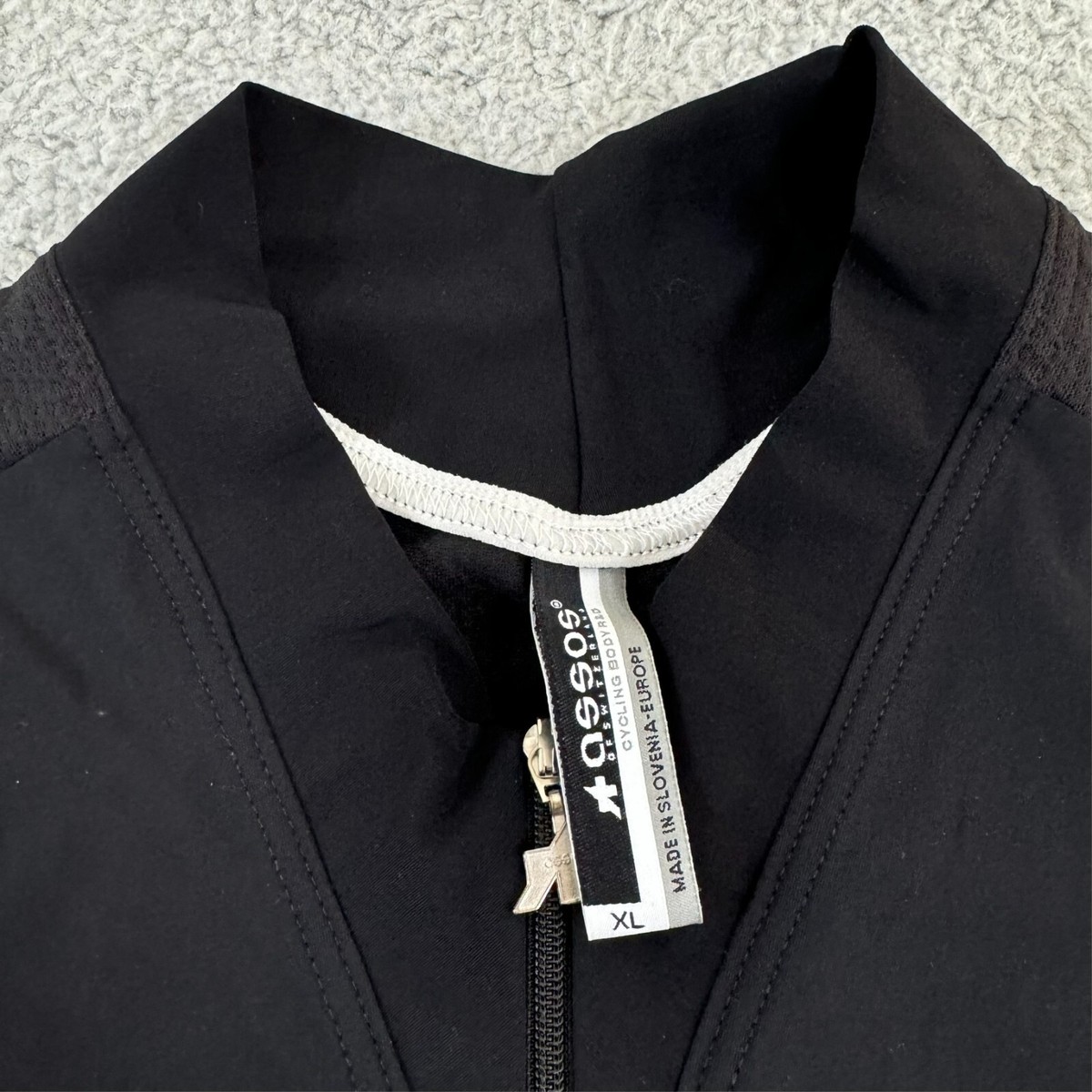 ASSOS SS.13 Women's Black & White Aim High Short Sleeve