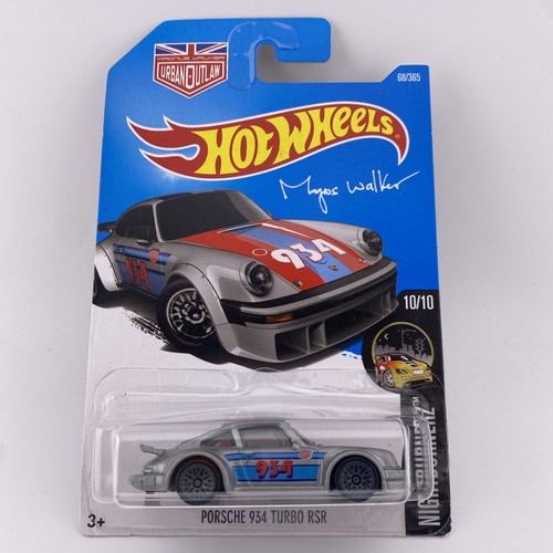 Porsche 934 Turbo RSR - Hot Wheels Magnus Walker Urban Outlaw in Protector