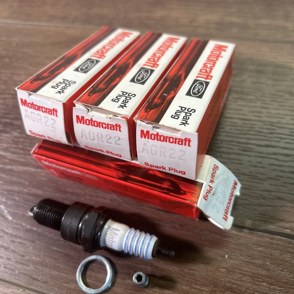 JUEGO DE 4 bujías AGR 22 Motorcraft nuevo stock antiguo Foto 2 de 3