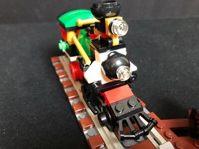 Lego Mini Model Winter Holiday Train from 4002016 50 Years On Track 