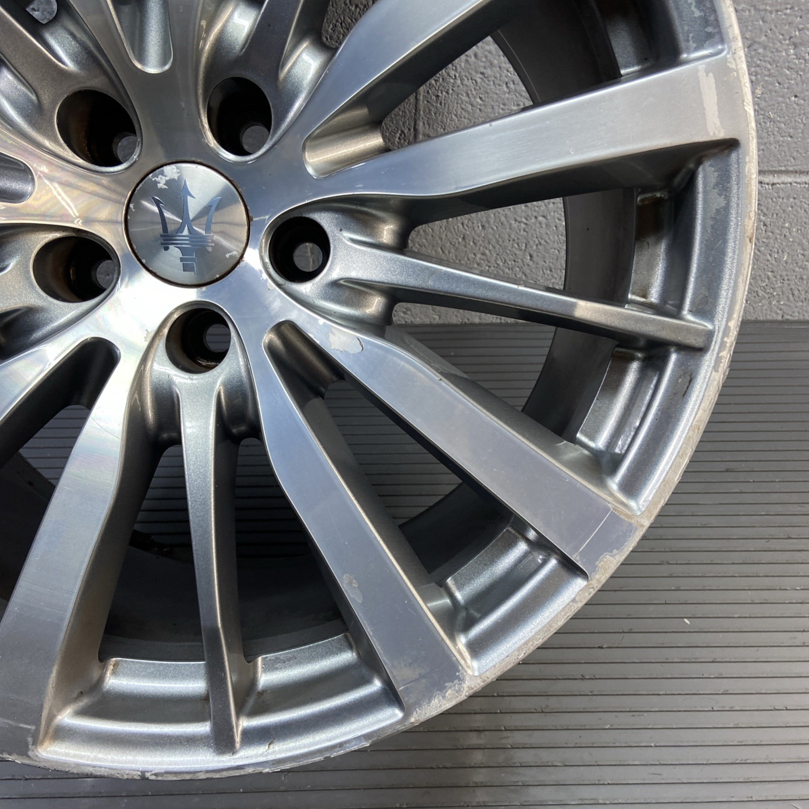 2013-2024 Maserati Ghibli M157 Rear Alloy Wheel Rim Disc 10Jx19 ET40 OEM *NOTE*