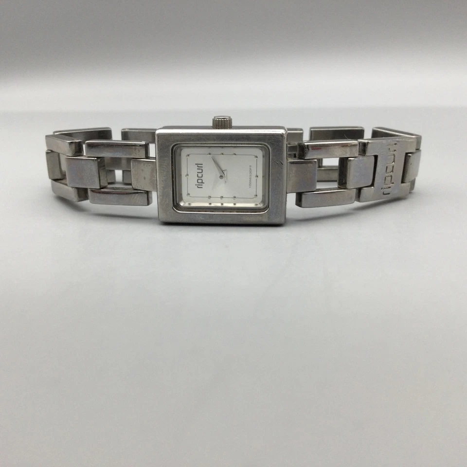 Rip Curl Classic Surf Watch Women 17mm Silver Tone Tank 100M New Battery 6.25" - Image 4 of 4