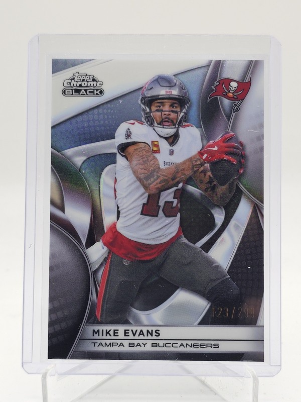 MIKE EVANS 2025 TOPPS CHROME BLACK REFRACTOR /299 #94 BUCCANEERS Q7485