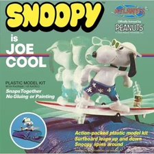 Atlantis Snoopy is Joe Cool Surfing Peanuts Plastic Model Kit 7502