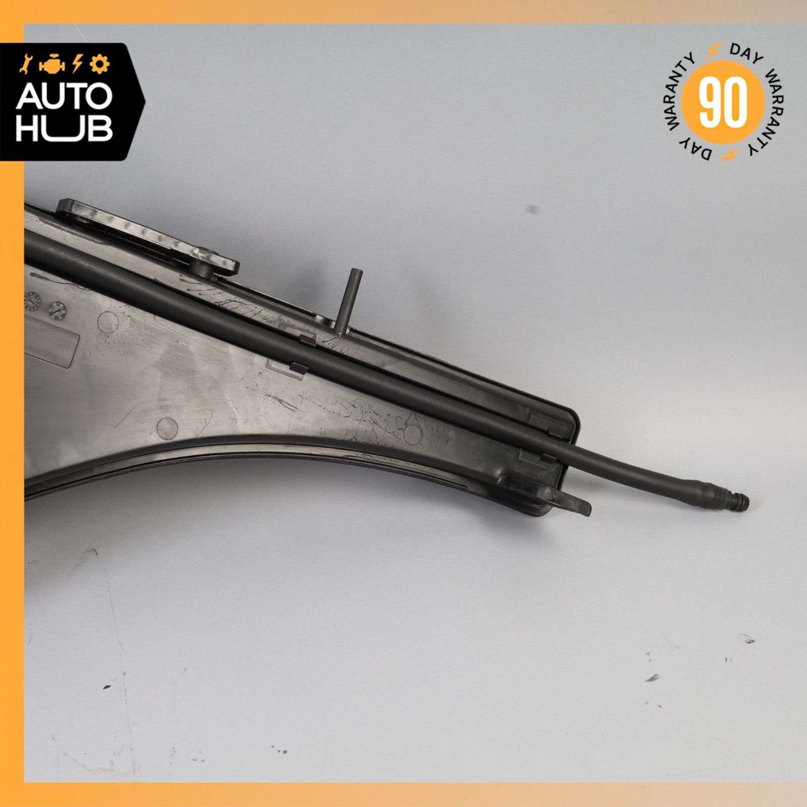 14-22 Maserati Ghibli Headlight Windshield Washer Bottle Tank 670001648 OEM 51k