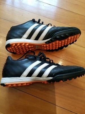 adidas mundial team mens astro turf trainers