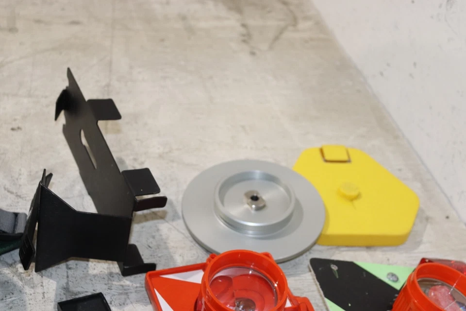 PIEZAS DE LEVANTAMIENTO DE TRÁNSITO LEICA Foto 3 de 3