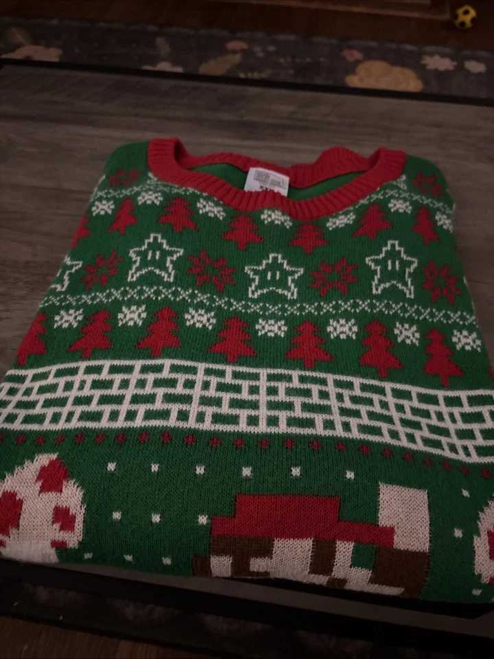 Suéter de Navidad Super Mario Bros para Hombres 2XL Verde Rojo Vacaciones Champiñones Estrellas Usado en Excelente Condición Foto 4 de 4
