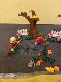 LEGO 40057 Fall Scene w/ Bag & Instructions COMPLETE - 2013 Retired