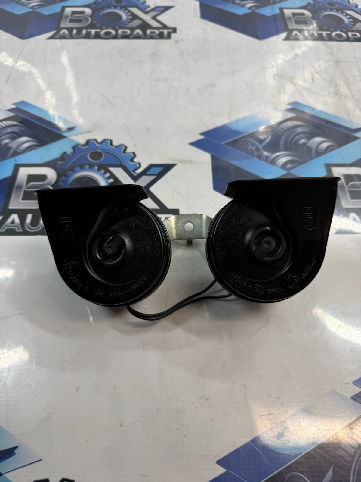 2013-2018 MERCEDES GLC300 FRONT LEFT HIGH TONE PITCH SIREN HORN 002407 OEM